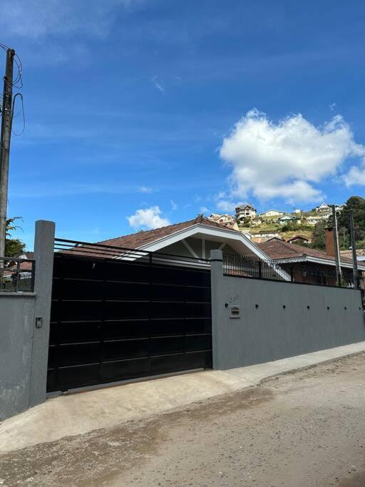 Casa Suica Casa de férias Campos do Jordão